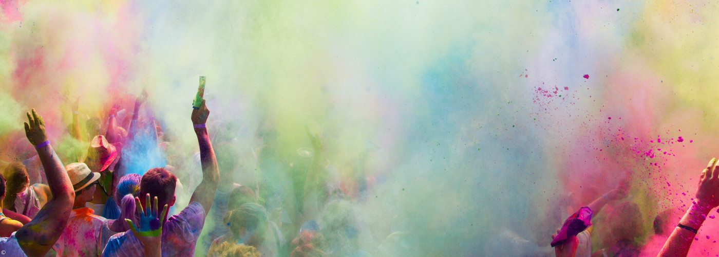 Bild eines Farbfestivals als Beispielbild für das Thema Veranstaltungen